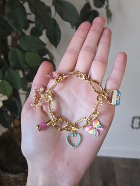18k Girls Chunky Charm Bracelet